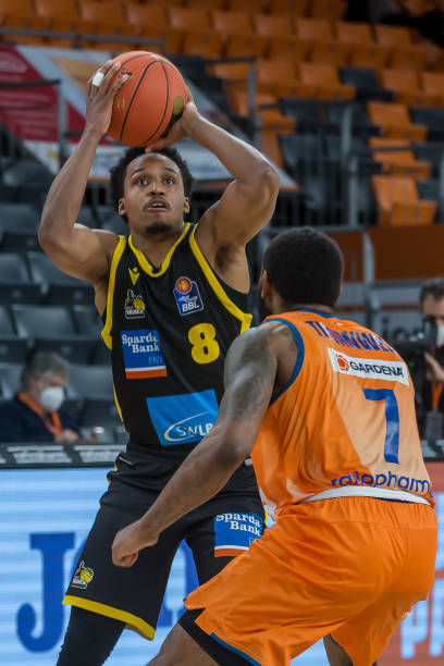 不断完善 不断完善