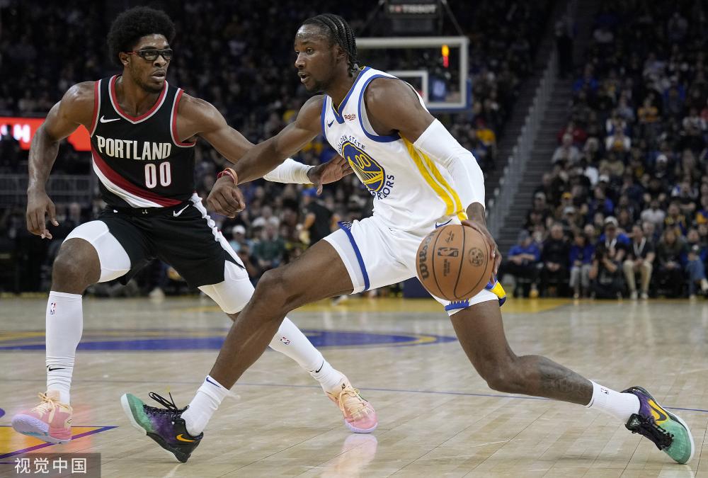 詹姆斯领衔 詹姆斯领衔