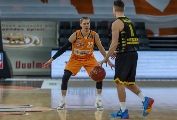 成为赛季亮 成为赛季亮