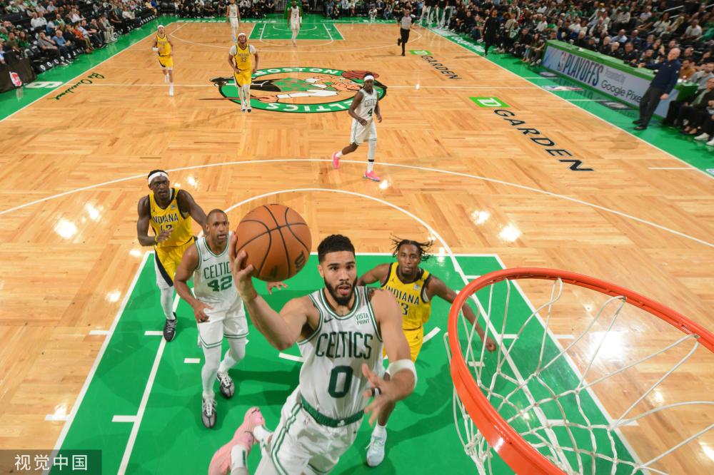 这位年轻的 这位年轻的