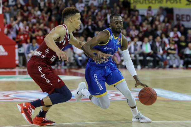 萨内表现抢 萨内表现抢